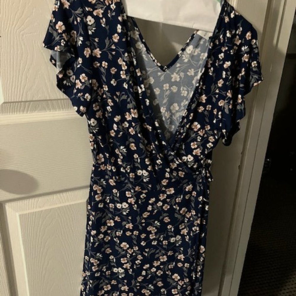 Stich Fix Kaileigh  Kaela Faux Wrap Knit Dress Navy Floral M